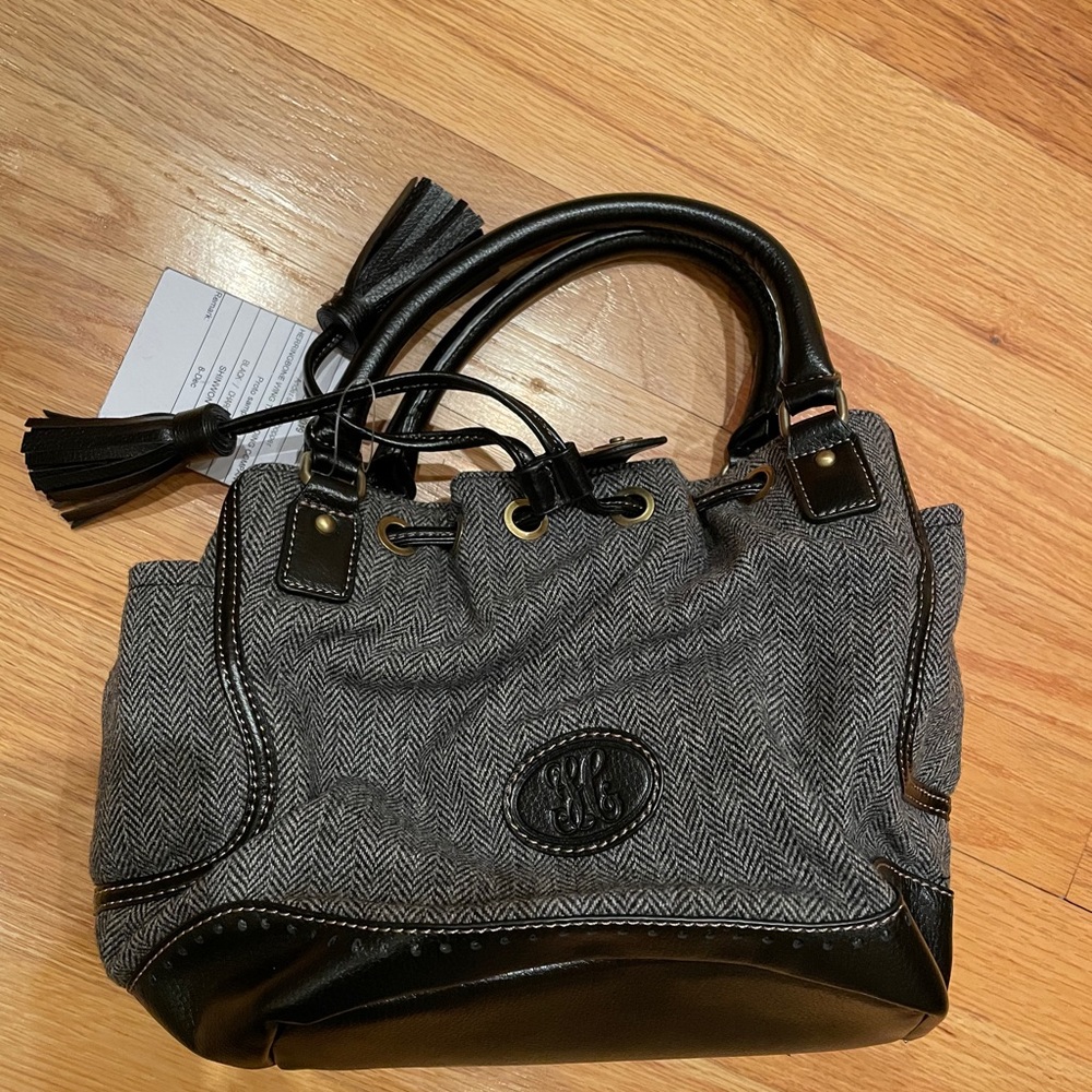 NWT Tommy Hilfiger Purse